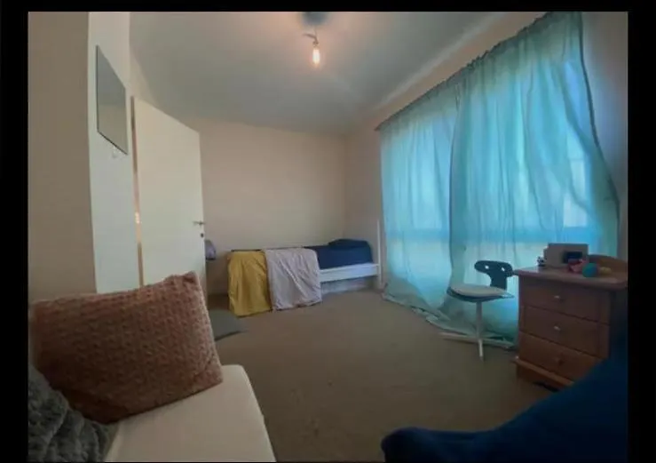Bedsit Room Thamesmead